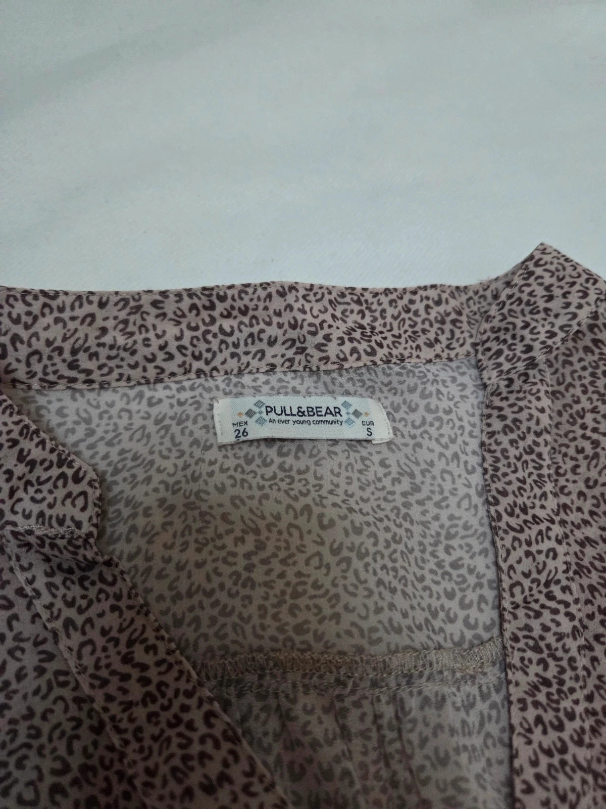 Blusa vintage con estampado de leopardo – Talla S 🐆 – photo 2